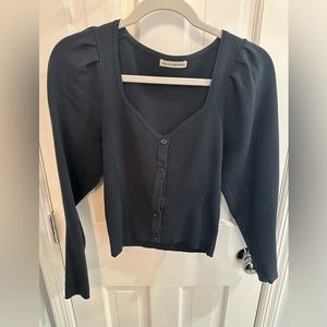 Ulla Johnson crop cardigan with puff sleeve. Size M. Button included 😊